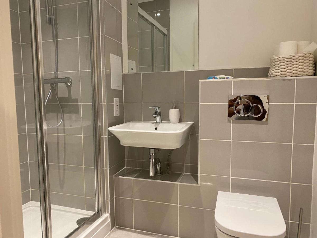 Triple T Homes Cosy 2 Bedroom Apartment With Balcony Ilford Ngoại thất bức ảnh